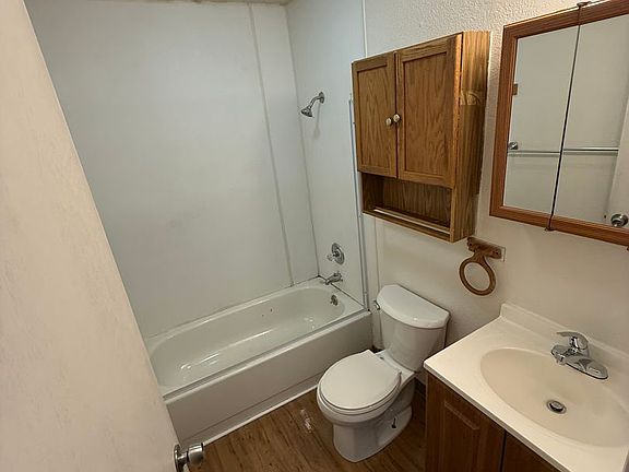 5th image of 225 N Park St #11