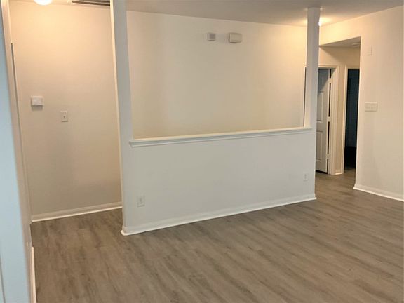 3rd image of 18738 Dennington Dr