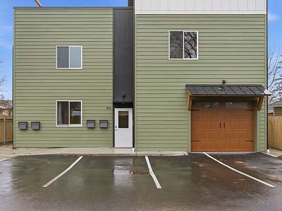 3rd image of 808-812 Ash St