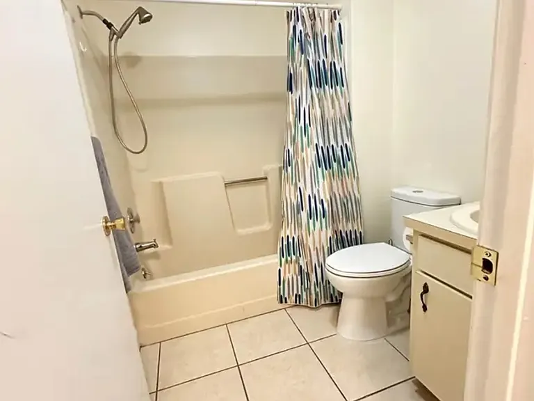 203 Olmstead Dr — Photo 10
