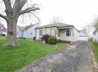 1118 E Tripp Ave, Peoria, IL