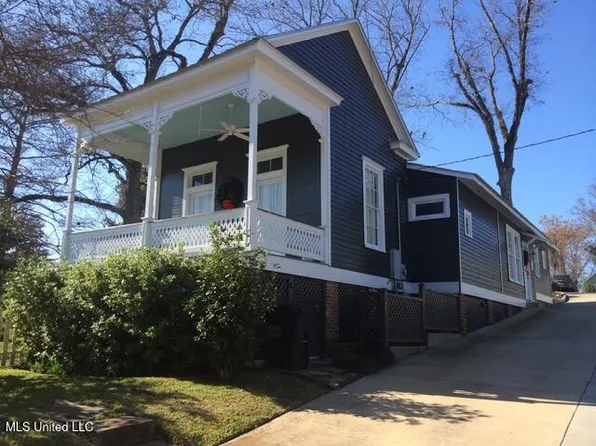 24 Cemetery Rd, Natchez, MS 39120