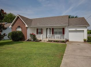 709 Stone Hedge Dr, Old Hickory, TN 37138