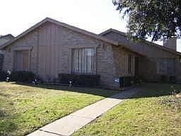 1st image of 3410 Brook Glen Dr