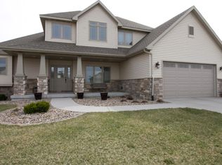 3020 Sedwick St, Ames, IA 50010