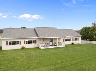 1879 Fort Bridgman Rd, Vernon, VT 05354