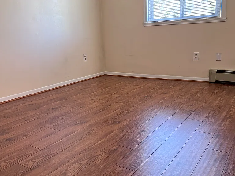 E13 Stonehedge Dr — Photo 8