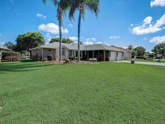 3rd image of 1873 NE Acapulco Drive
