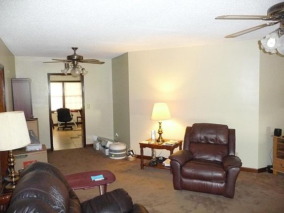4th image of 2620 Wye Ln