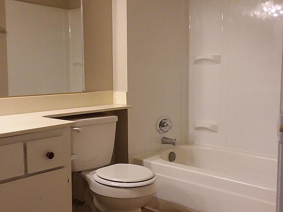 5th image of 2632 Marigold Ln APT 25
