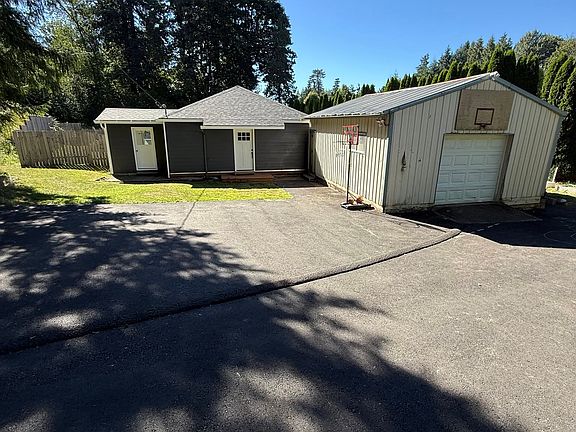 2nd image of 17735 Gerilyn Ct