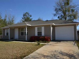 113 Cypress Ave, Defuniak Springs, FL 32433