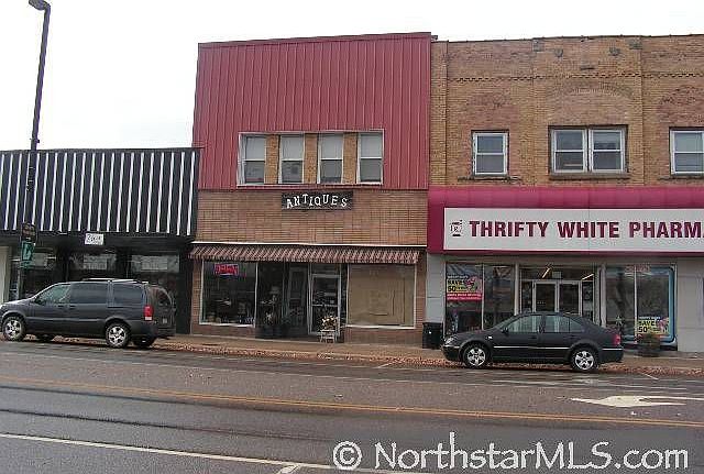 2nd image of 111 Rum River Dr N