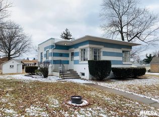 2412 31st St #A, Moline, IL 61265