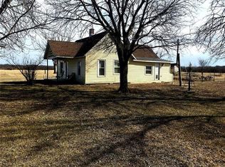 1332 Clark Rd, Williamsburg, KS 66095