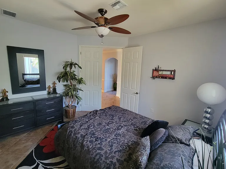 Bed 3 lower