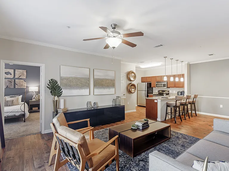 2051 W Cumberland Rd — Photo 11