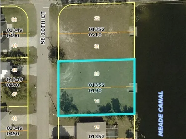 7 SE 20th Ct, Cape Coral, FL 33990