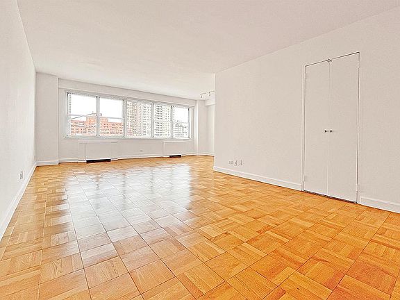 3rd image of 500 E 77th St APT 1712
