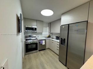 8900 Washington Blvd APT 304A, Pembroke Pines, FL 33025