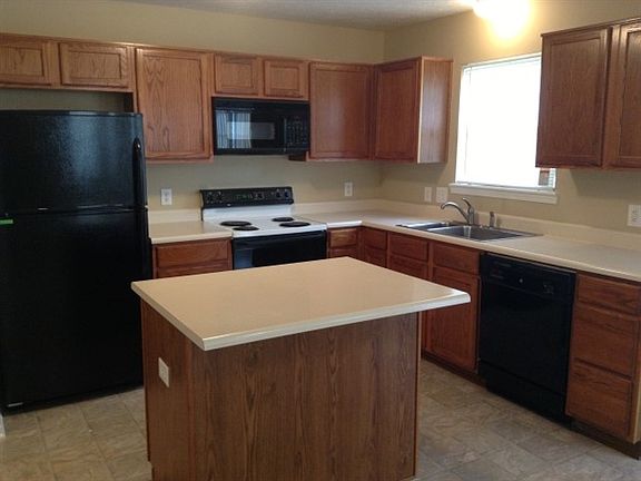 2nd image of 5626 Portwood Pl