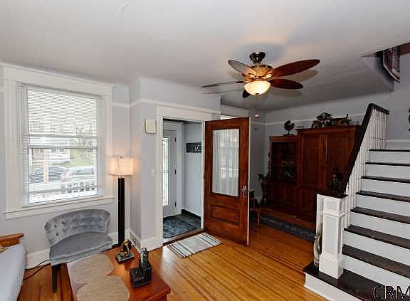 2nd image of 32 Cuyler Ave