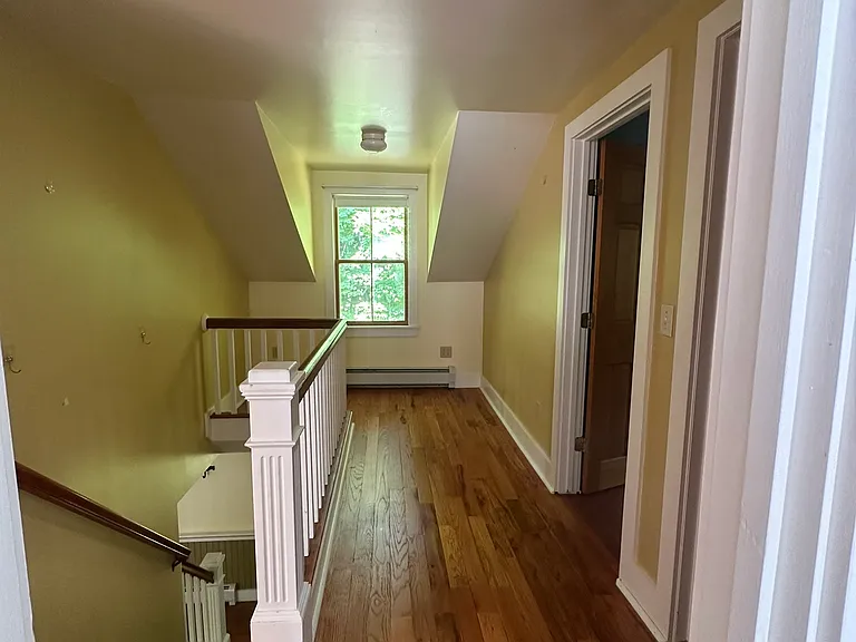 560 S East St — Photo 24