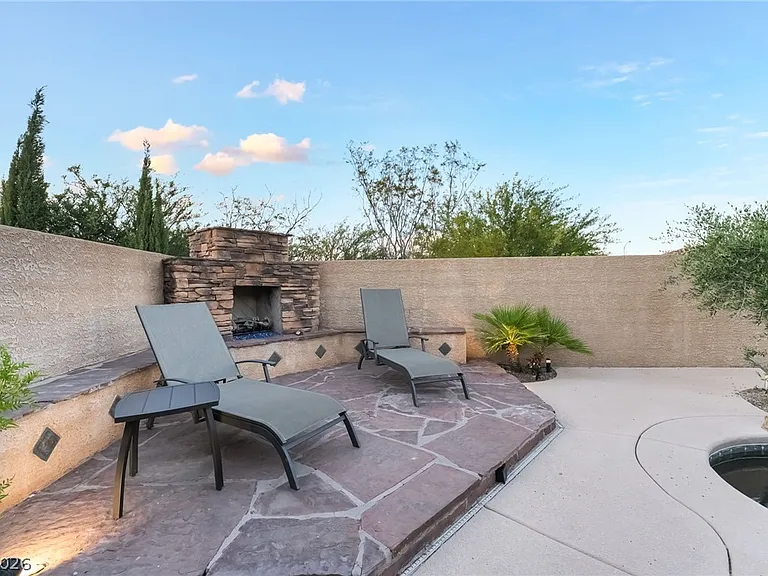 2676 Lochleven Way — Photo 68