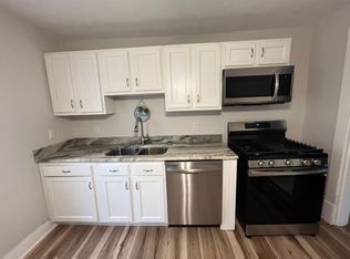 3906 Southern Pkwy, Louisville, KY 40214