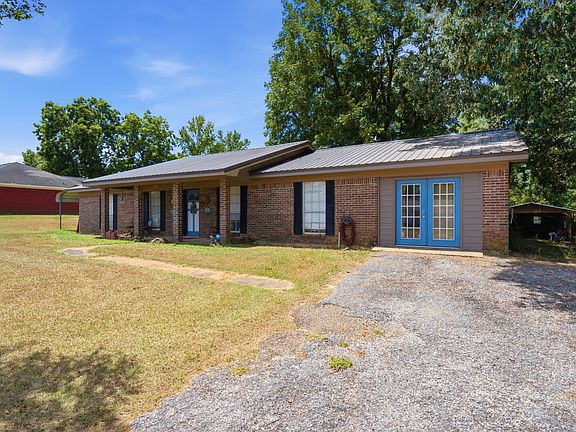 4th image of 46005 Dawn Cir