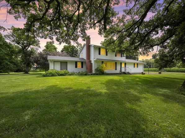 17304 Major Ave, Hutchinson, MN 55350