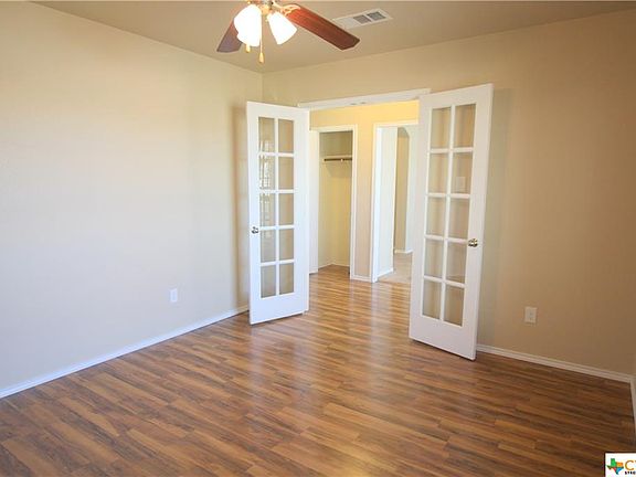 3rd image of 213 Sugar Maple Ct