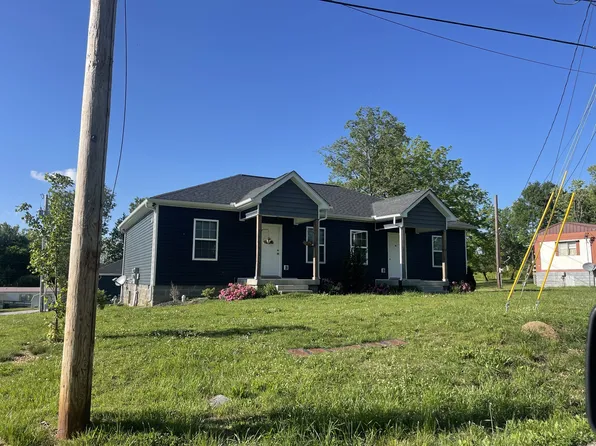 400 High St, Mc Ewen, TN 37101