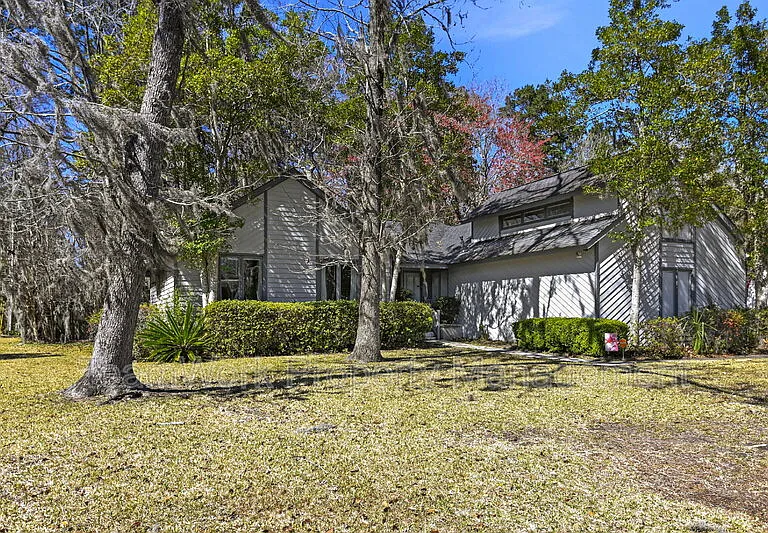 18 Shadowmoss Pkwy — Photo 2