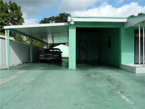 4th image of 2801 NW 171st Ter