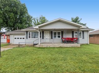 625 Dakota Ave, Mattoon, IL 61938