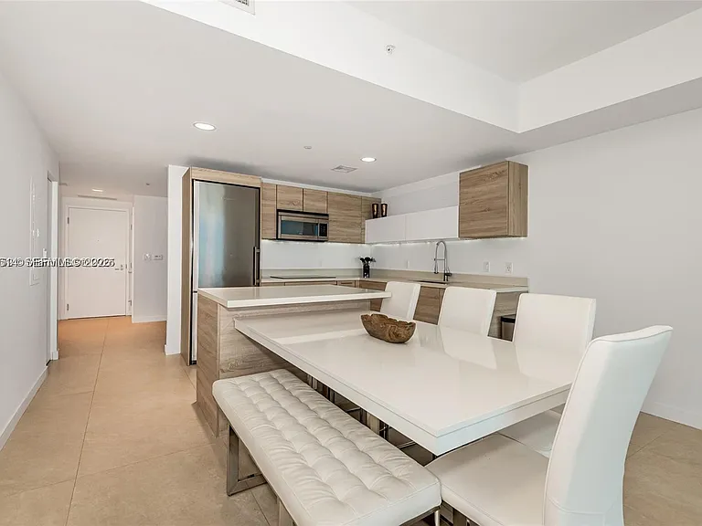 16385 Biscayne Blvd #2118 — Photo 24