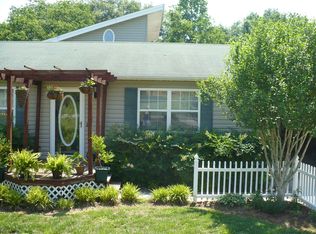 68 Rogers Dr, Ringgold, GA 30736
