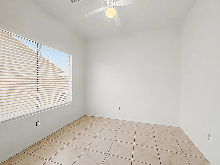 6947 W Via Del Sol Dr — Photo 33