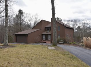 12 Biscuit Hill Rd, Foster, RI 02825