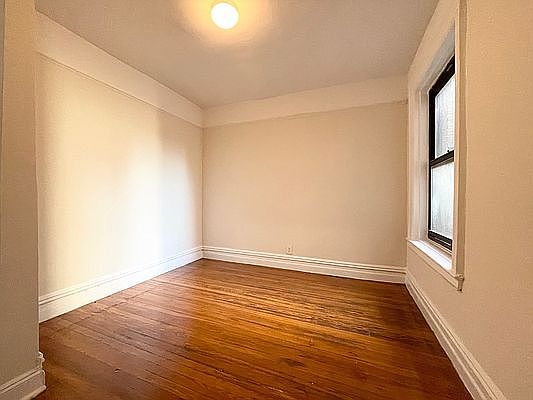4th image of 55 Tiemann Pl APT 34