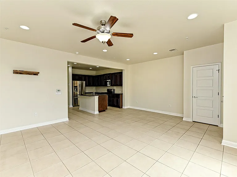 6814 E Riverside Dr #63 — Photo 5
