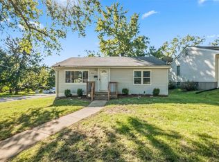 9146 Leamont Dr, Saint Louis, MO 63136