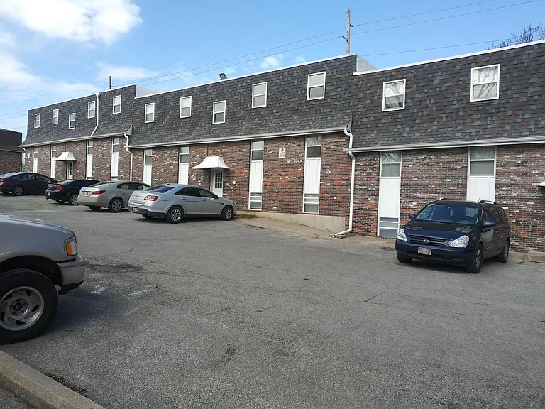 5725 Leavenworth Rd #18 — Photo 2