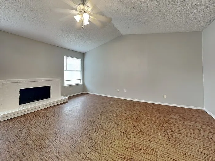 1106 Highmont Pl — Photo 6