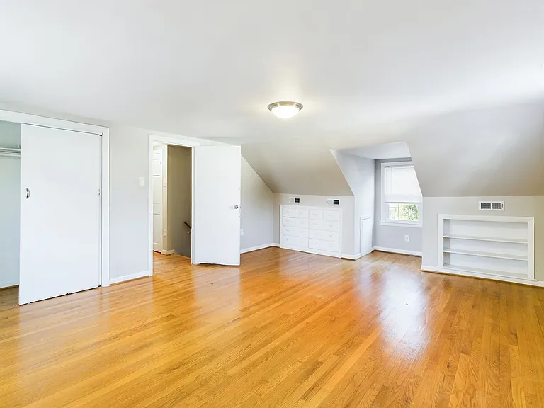 2513 Libbie Ave — Photo 26