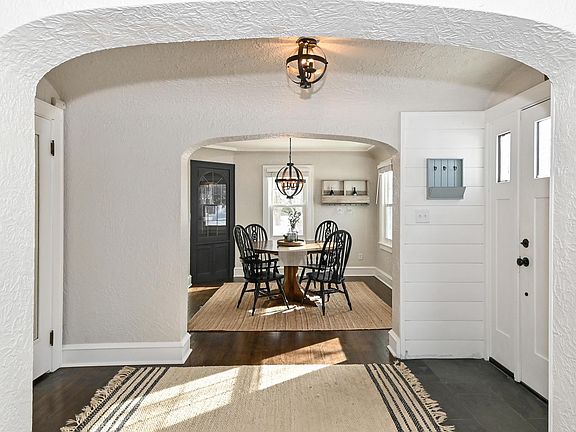5th image of 18440 Hoffman Ave