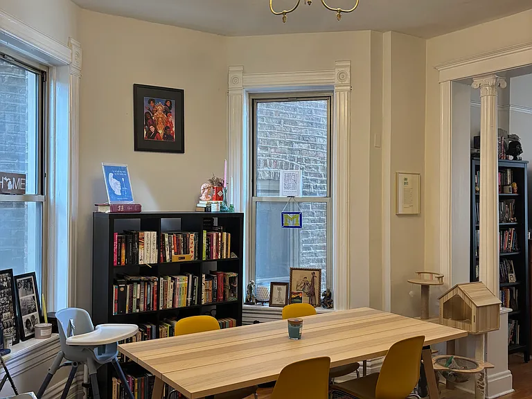 855 N Damen Ave #1 — Photo 4