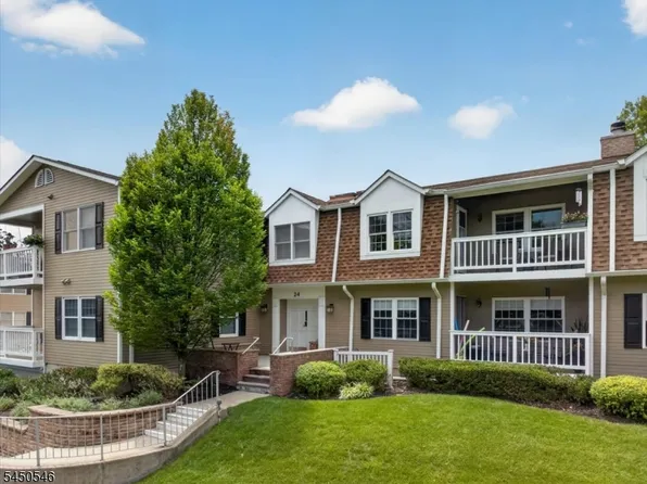 24 Heritage Dr #B, Chatham, NJ 07928