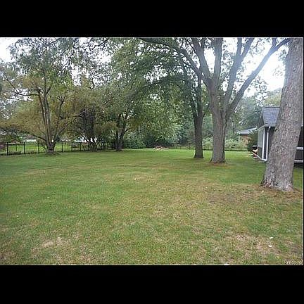 4th image of 24555 N Cromwell Dr
